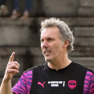 Larent Blanc et Tony Vairelles - Les anciens joueurs internationaux et entraineurs participent au Match anciens des Girondins / Real Sociedad au profit de l'hôpital des enfants de Bordeaux, au stade de Saint-Medar-en-Jalles le 17 Mars 2018. © Patrick Bernard/Bestimage