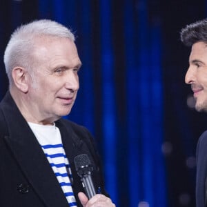 Jean-Paul Gaultier, Vincent Niclo - Enregistrement de l'émission "Les stars chantent pour le Sidaction - 40 ans de chansons de Céline Dion" au Palais des Sports à Paris. Le 16 mars 2022 © Cyril Moreau-Coadic Guirec / Bestimage