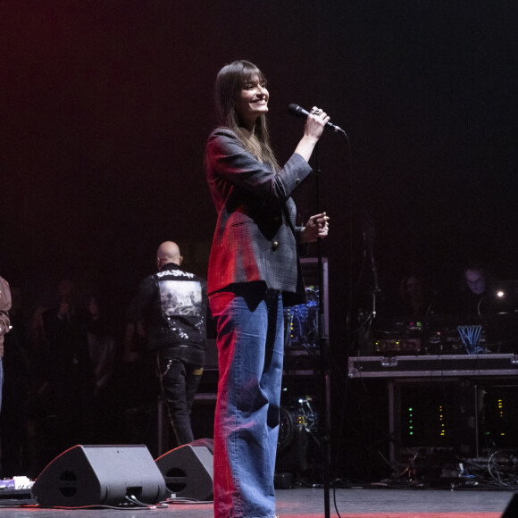 Clara Luciani - XVème gala pour la Fondation Recherche Alzheimer à l'Olympia à Paris le 14 mars 2022. © Jack Tribeca/Bestimage 