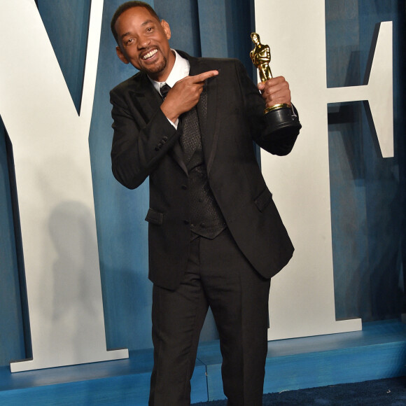Will Smith et son Oscar du Meilleur acteur lors de la 94e cérémonie organisée à Beverly Hills, le 27 mars 2022. 