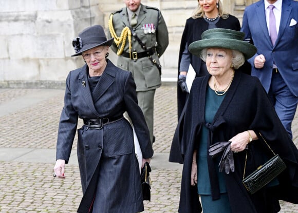 La reine Margrethe II de Danemark et La princesse Beatrix des Pays-Bas - Service d'action de grâce en hommage au prince Philip, duc d'Edimbourg, à l'abbaye de Westminster à Londres, le 29 mars 2022. Le prince Philip, duc d'Edimbourg, est décédé le 9 avril 2021. 