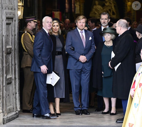 Le roi Willem-Alexander et la reine Maxima des Pays-Bas, le roi Felipe VI d'Espagne, la princesse Beatrix des Pays-Bas et le prince Albert II de Monaco - Service d'action de grâce en hommage au prince Philip, duc d'Edimbourg, à l'abbaye de Westminster à Londres, le 29 mars 2022.