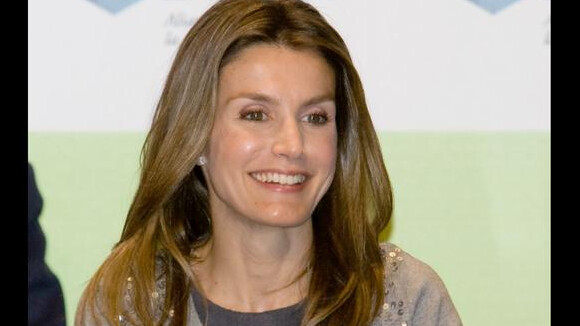 Letizia d'Espagne : De plus en plus mincissime... se met au recyclage !