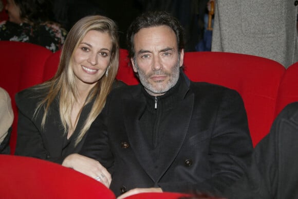 Exclusif - Anthony Delon et sa compagne Sveva Alviti - Avant-première du film "Entre les vagues" au cinéma MK2 Quai de Seine à Paris le 15 mars 2022. © Christophe Aubert via Bestimage