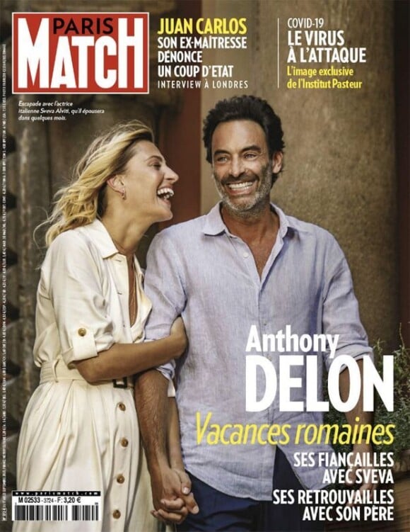 Anthony Delon et sa compagne Sveva Alviti en couverture de "Paris Match", septembre 2020.
