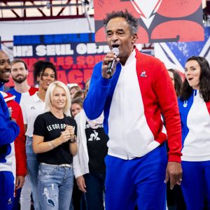 Yannick Noah et Soprano lors du défilé de la collection Olympique de l'équipementier "Le Coq Sportif" à Romilly-sur-Seine, France, le 4 octobre 2021. © Jean-Baptiste Autissier/Panoramic/Bestimage