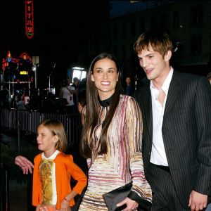 Demi Moore, sa fille et Ashton Kutcher - Première du film "Charlie's Angels" à Los Angeles.