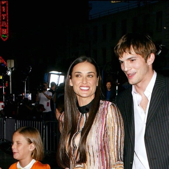 Demi Moore, sa fille et Ashton Kutcher - Première du film "Charlie's Angels" à Los Angeles.