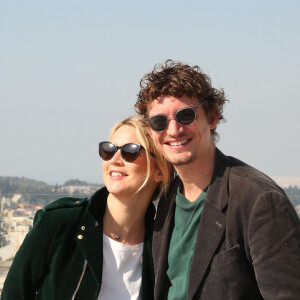 Virginie Efira, Niels Schneider lors du festival du film français à l'institut de France à Athènes le 10 avril 2019.