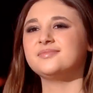 Sonia et Marina de l'équipe de Florent Pagny s'affrontent lors des battles de "The Voice 11" - Émission du 9 avril 2022, TF1