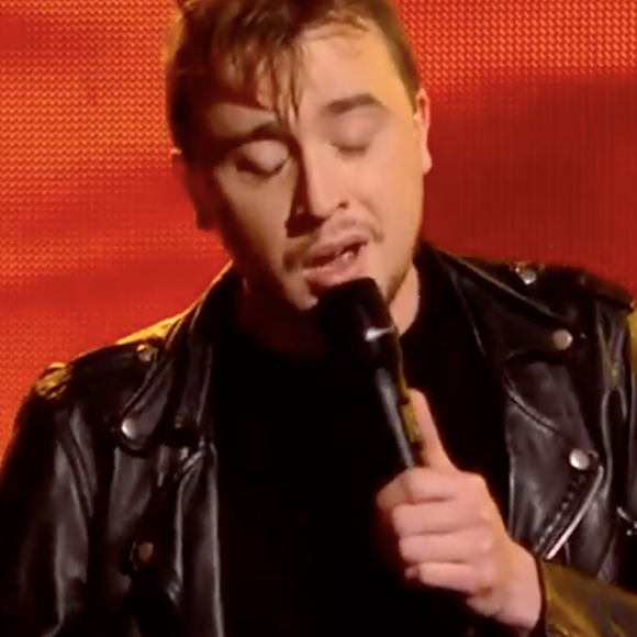 Gabin et Louis de l'équipe de Vianney s'affrontent lors des battles de "The Voice 11" - Émission du 9 avril 2022, TF1