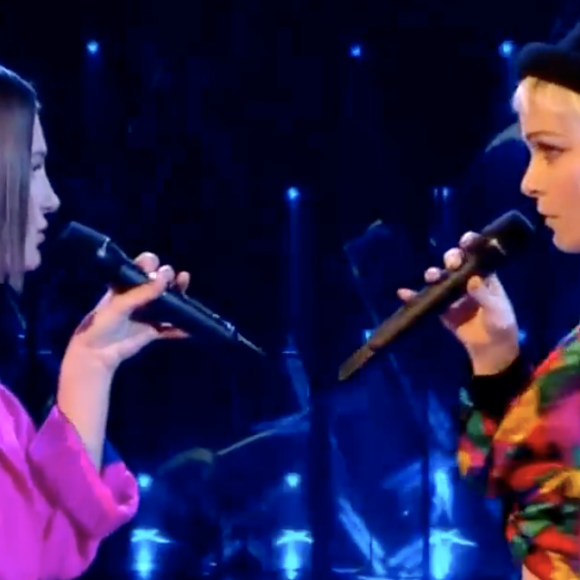 Vael et Lou Dassi de l'équipe de Florent Pagny s'affrontent lors des battles de "The Voice 11" - Émission du 9 avril 2022, TF1
