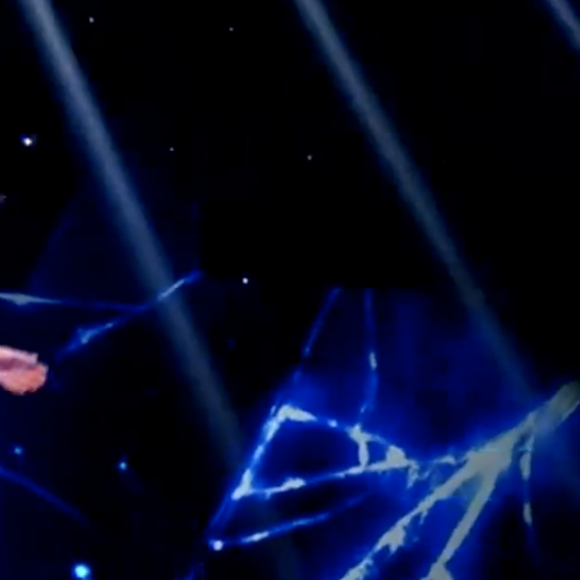 Vael et Lou Dassi de l'équipe de Florent Pagny s'affrontent lors des battles de "The Voice 11" - Émission du 9 avril 2022, TF1