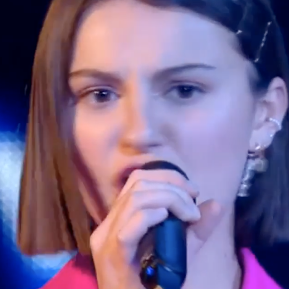 Vael et Lou Dassi de l'équipe de Florent Pagny s'affrontent lors des battles de "The Voice 11" - Émission du 9 avril 2022, TF1