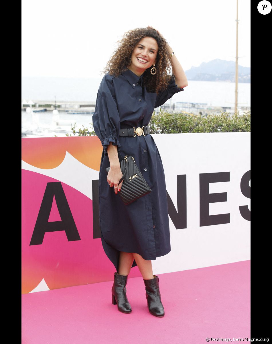 Barbara Cabrita lors d'un photocall lors de la 5ème édition du Festival International Canneseries à Cannes. Le 6 avril 2022 © Denis Guignebourg / Bestimage