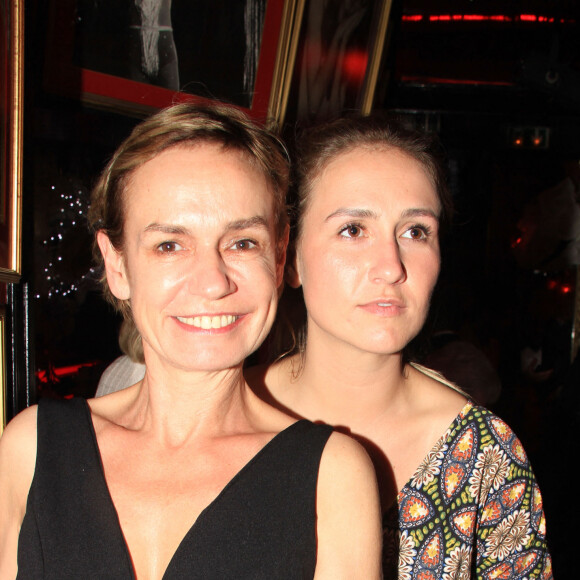 Sandrine Bonnaire et sa fille Jeanne - Michou fête son 88e anniversaire dans son cabaret avec ses amis à Paris le 18 juin 2019. © Philippe Baldini/Bestimage