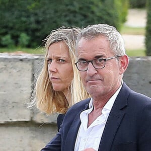 Exclusif - Christophe Dechavanne et sa compagne Elena Foïs - People arrive à la cérémonie d'hommage national à Jean-Paul Belmondo à l'Hôtel des Invalides à Paris le 9 septembre 2021 © Panoramic / Bestimage