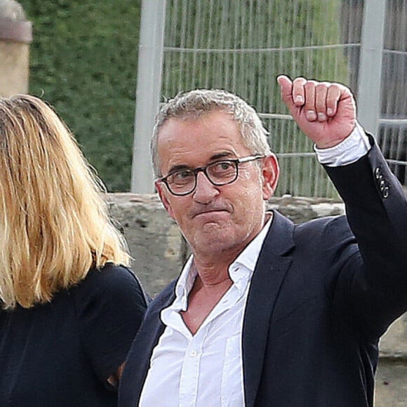 Exclusif - Christophe Dechavanne et sa compagne Elena Foïs - People arrive à la cérémonie d'hommage national à Jean-Paul Belmondo à l'Hôtel des Invalides à Paris le 9 septembre 2021 © Panoramic / Bestimage