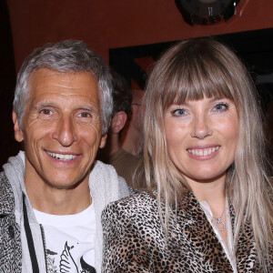 Exclusif - Nagui et sa femme Mélanie Page - Coulisses du XVème gala pour la Fondation Recherche Alzheimer à l'Olympia à Paris le 14 mars 2022. Sous la direction artistique de P. Souchon, des grands noms de la chanson française se mobilisent autour d'un concert sur le thème "2 générations chantent pour la 3ème". L'intégralité des bénéfices de cette soirée servira à financer la recherche sur la maladie d'Alzheimer. © Bertrand Rindoff/Bestimage 