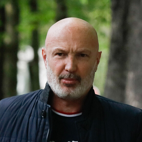 Frank Leboeuf - Arrivées à l'enregistrement de l'émission "Vivement Dimanche" qui sera diffusée le 17 avril 2022 au studio Gabriel à Paris, France, le 30 mars 2022. © Christophe Clovis/Bestimage
