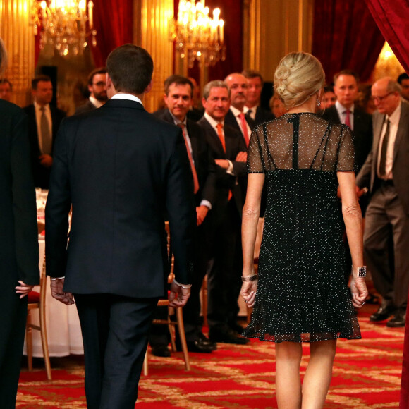 Le Président de la République Française, Emmanuel Macron et sa femme la Première dame Brigitte Macron lors du dîner d'état en l'honneur du président de la République de Colombie Juan Manuel Santos et sa femme la Première dame Clemencia Rodriguez au Palais de L'Elysée à Paris, France, le 21 juin 2017