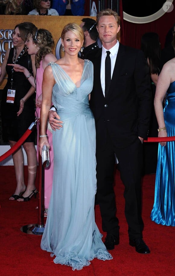 Christina Applegate et Martyn LeNoble à la 16ème soirée des Screen Actor Guild Awards à Los Angeles, le 23 janvier 2010
