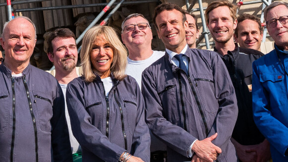 Emmanuel et Brigitte Macron en casques de chantier et bleus de travail : visite émouvante de Notre-Dame