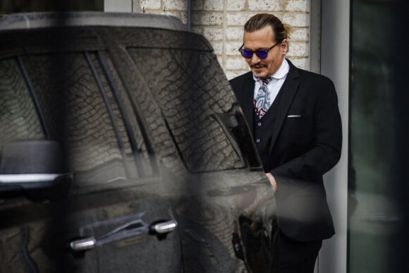 L'acteur Johnny Depp quitte le tribunal de Fairfax, Virginie où il assiste en ce moment au procès en diffamation qu'il a intenté à Amber Heard, son ex-femme. Photo by Samuel Corum/CNP/ABACAPRESS.COM