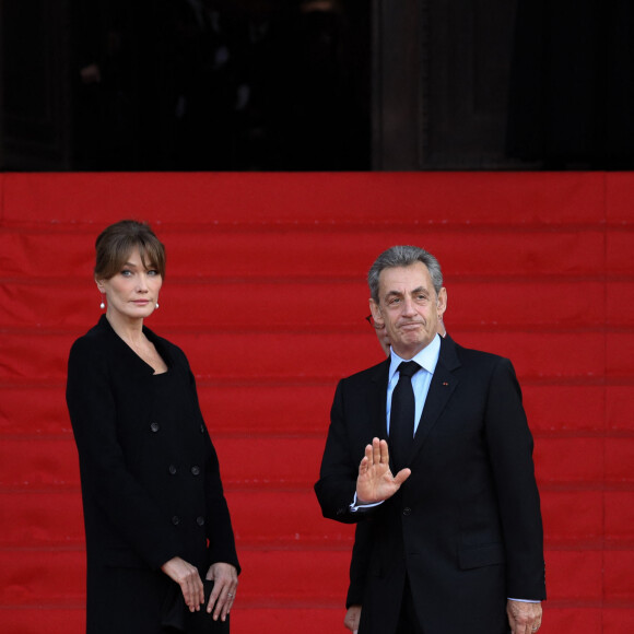 Nicolas Sarkozy et sa femme Carla Bruni - Arrivées en l'église Saint-Sulpice pour les obsèques de l'ancien président de la République Jacques Chirac à Paris. Un service solennel sera présidé par le président de la République. Le 30 septembre 2019 © Stéphane Lemouton / Bestimage