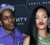 Rihanna (enceinte) et son compagnon ASAP Rocky au photocall "Fenty Beauty et Fenty Skin" à Los Angeles.