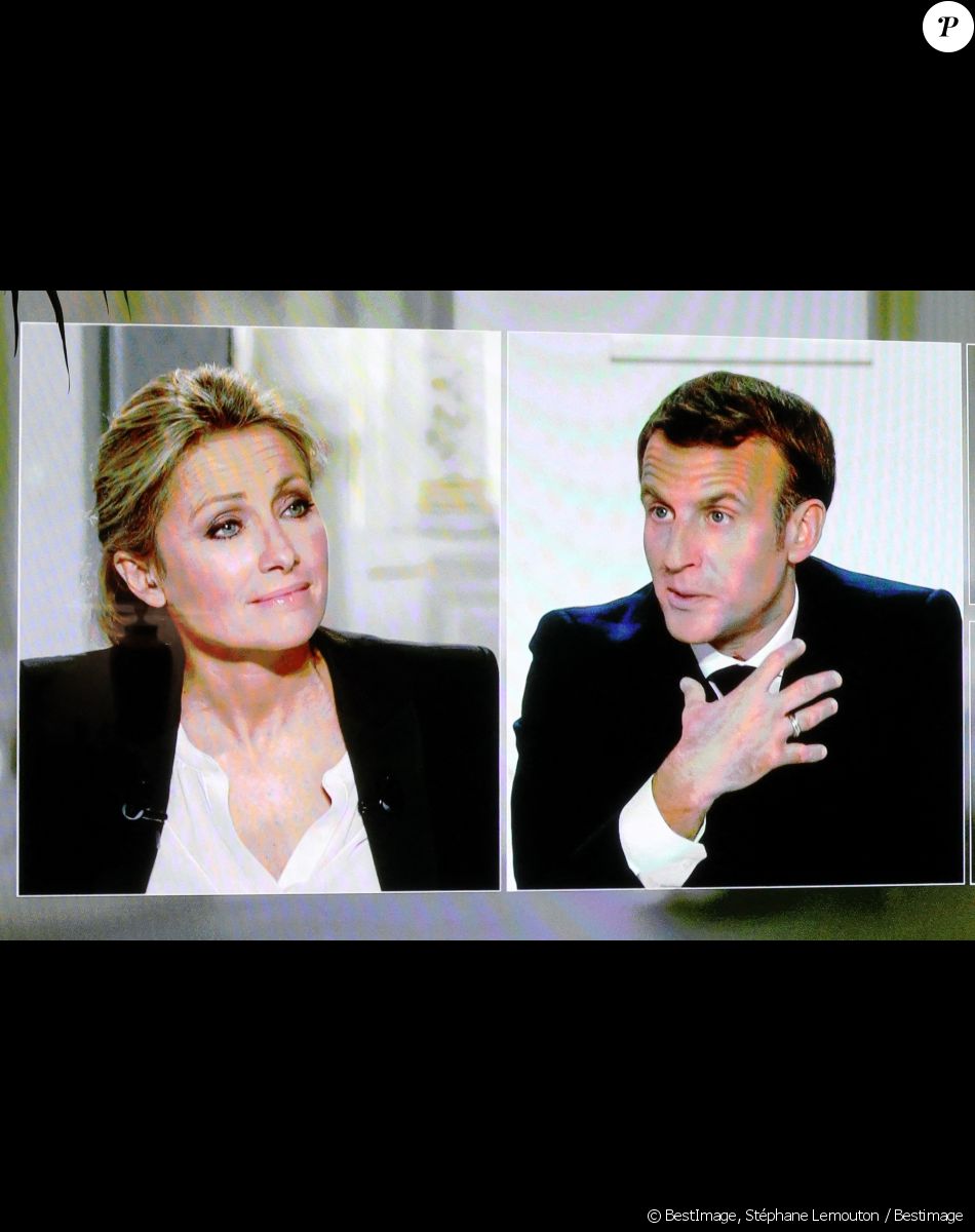 Capture d'écrna - Interview télévisée du président de la république, Emmanuel Macron par les journalistes Anne- Sophie Lapix (France Televisions) et Gilles Bouleau (TF1), au palais de l'Elysée, Paris, le 14 octobre 2020