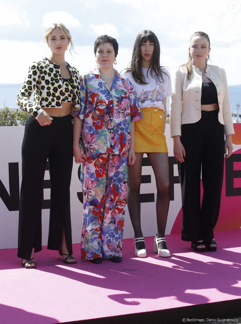 Chloé Jouannet, Salomé Dienis Meulien, Suzanne De Baecque et Allison