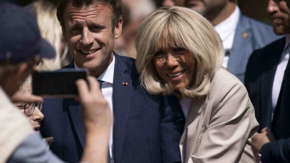 Emmanuel Macron et Brigitte ont voté, Marine Le Pen aussi : quelle participation au second tour de la présidentielle ?