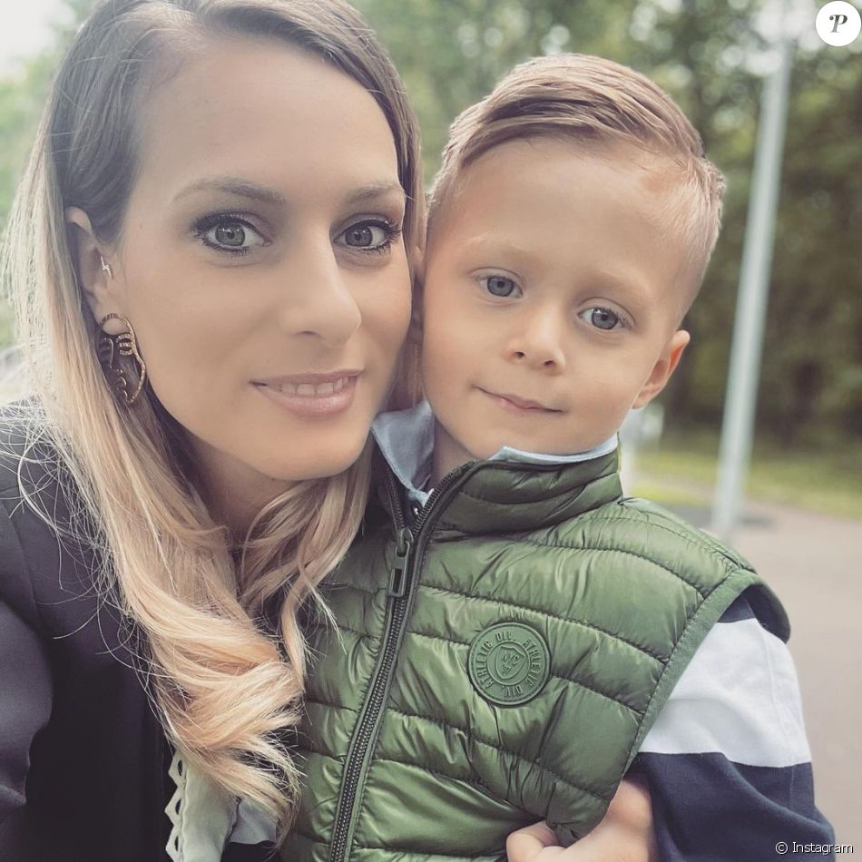 Camille Santoro de Famille nombreuses maman fière Purepeople