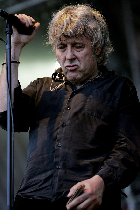 Le chanteur Arno lors du Furia Sound Festival à Cergy Pontoise le 24 juin 2005 