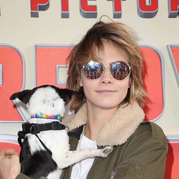 Cara Delevingne à la première du film " Superposer Dogs " à Los Angeles Le 09 mars 2019 