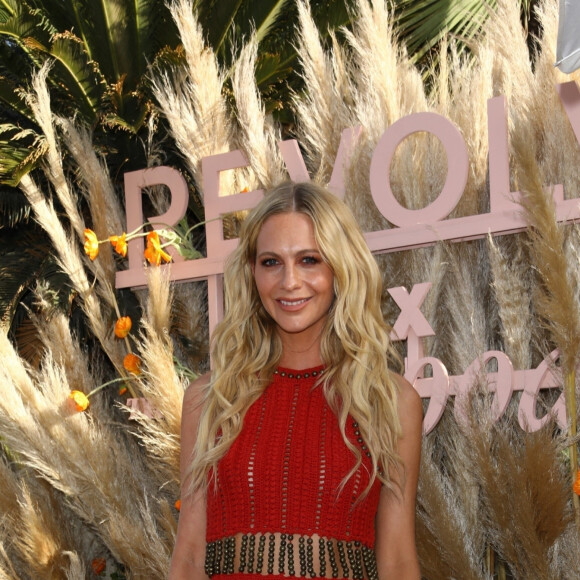 Poppy Delevingne à la soirée Revolve au festival Coachella à Indio, le 16 avril 2022. 