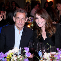 Carla Bruni et Nicolas Sarkozy : ce célèbre chanteur qu'ils ont sauvé d'un (énorme) chagrin d'amour