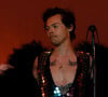 Harry Styles interprète 'Kiwi', 'As It Was' et 'Man! Je me sens comme une femme! ' avec Shania Twain en direct à Coachella 2022 le 23 avril 2022 