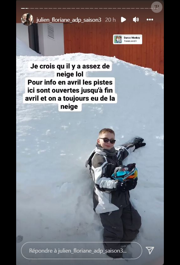 Julien de "L'amour est dans le pré" et sa femme Floriane au ski en famille