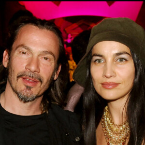 Florent Pagny et sa femme Azucena en soirée à Paris en 2005.