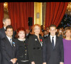 Nicolas Sarkozy autour des médaillés à l'Elysée - dont Régine - en 2008
