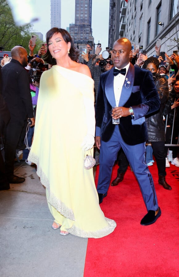 Kris Jenner, Corey Gamble - Les célébrités quittent leurs hôtels pour se rendre à la soirée du "MET Gala 2022" à New York, le 2 mai 2022.
