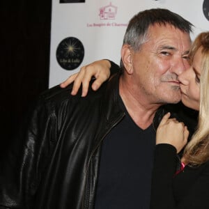 Jean-Marie Bigard et sa femme Lola Marois (Lola Bigard) - Cocktail de bienfaisance 'Octobre Rose' au restaurant Fidèle à Paris, France, le 16 octobre 2017. © Denis Guignebourg/Bestimage