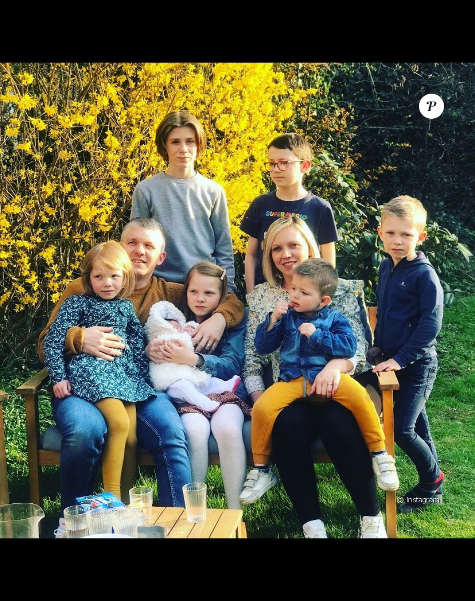 Justine et Steeve Cordule, à la tête d'une fratrie de sept enfants dans "Familles nombreuses, la vie en XXL" sur TF1.