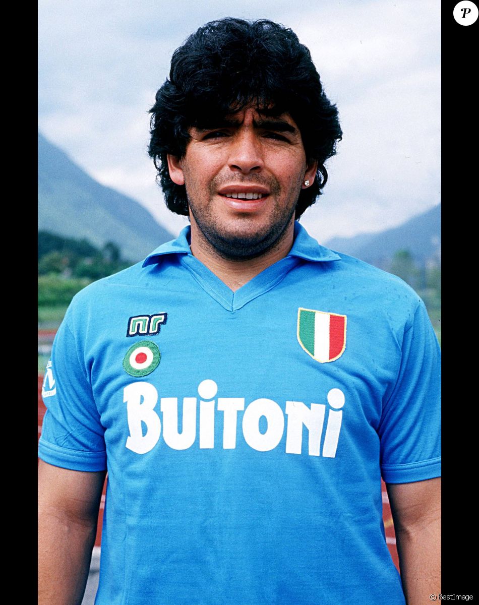 Archives - Diego Maradona avec le maillot de l'équipe de football de Naples. © Imago / Panoramic / Bestimage