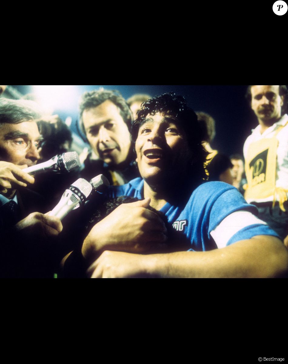 Archives - Diego Maradona lors de la victoire de la Coupe de l'UEFA. Le 17 mai 1989 © Imago / Panoramic / Bestimage