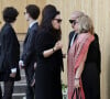 Daphné Rotcajg (Petite-fille de Régine) et Camille Bidermann - Obsèques de la chanteuse Régine au Crematorium du cimetière du Père-Lachaise à Paris. Le 9 mai 2022 © Jacovides-Moreau / Bestimage 