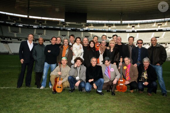 Les membres de la tournée RFM Party 80, lors de leur passage au Stade de France, en 2008.