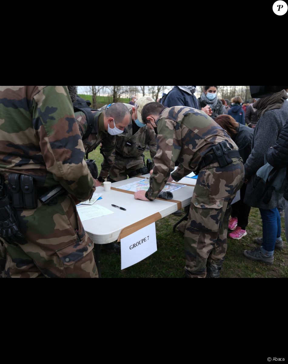Après la disparition de Delphine Jubillar dans la nuit du 15 au 16 décembre 2020, des fouilles citoyennes ont été organisées à Cagnac-les-Mines où elle habitait le 23 décembre 2020